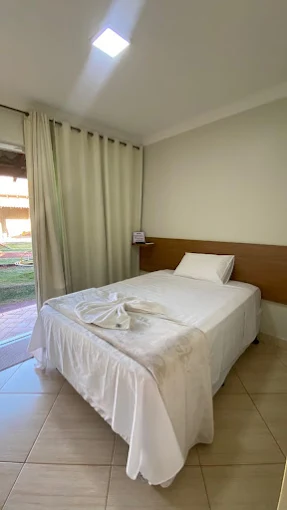 Quarto Duplo Superior com duas camas de casal.